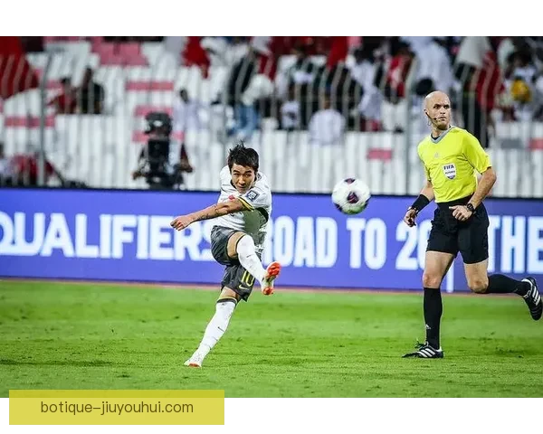 中国男足世预赛客场绝杀巴林 张玉宁最后时刻单刀破门为国争光